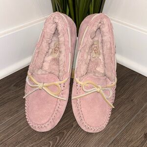 Ugg Pink‎ Moccasin Slippers